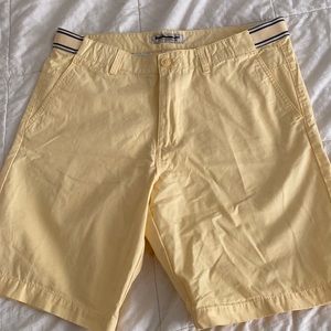 Men’s golf shorts 36 yellow large
